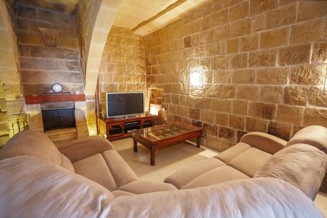 Għarb Il-Veduta Holiday Farmhouse With Sunny Private Pool In Island Of Gozo מראה חיצוני תמונה